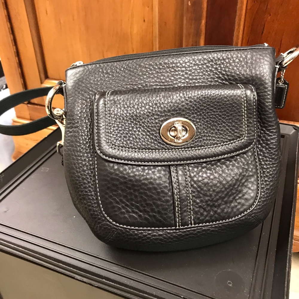 Clack small black leather purse